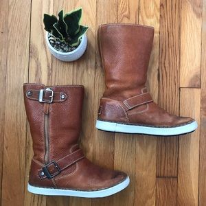UGG Andra Leather Sneaker Boot